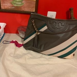 Tory Burch shoulder bag. Dust bag. Authentic.